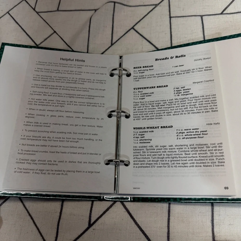 Morris Press A Taste of Tradition Cookbook Green 1997 First Christian Church
